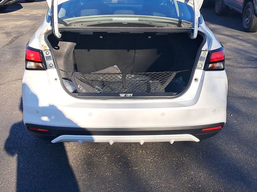 New 2025 Nissan Versa SR w/ Trunk Package image 24
