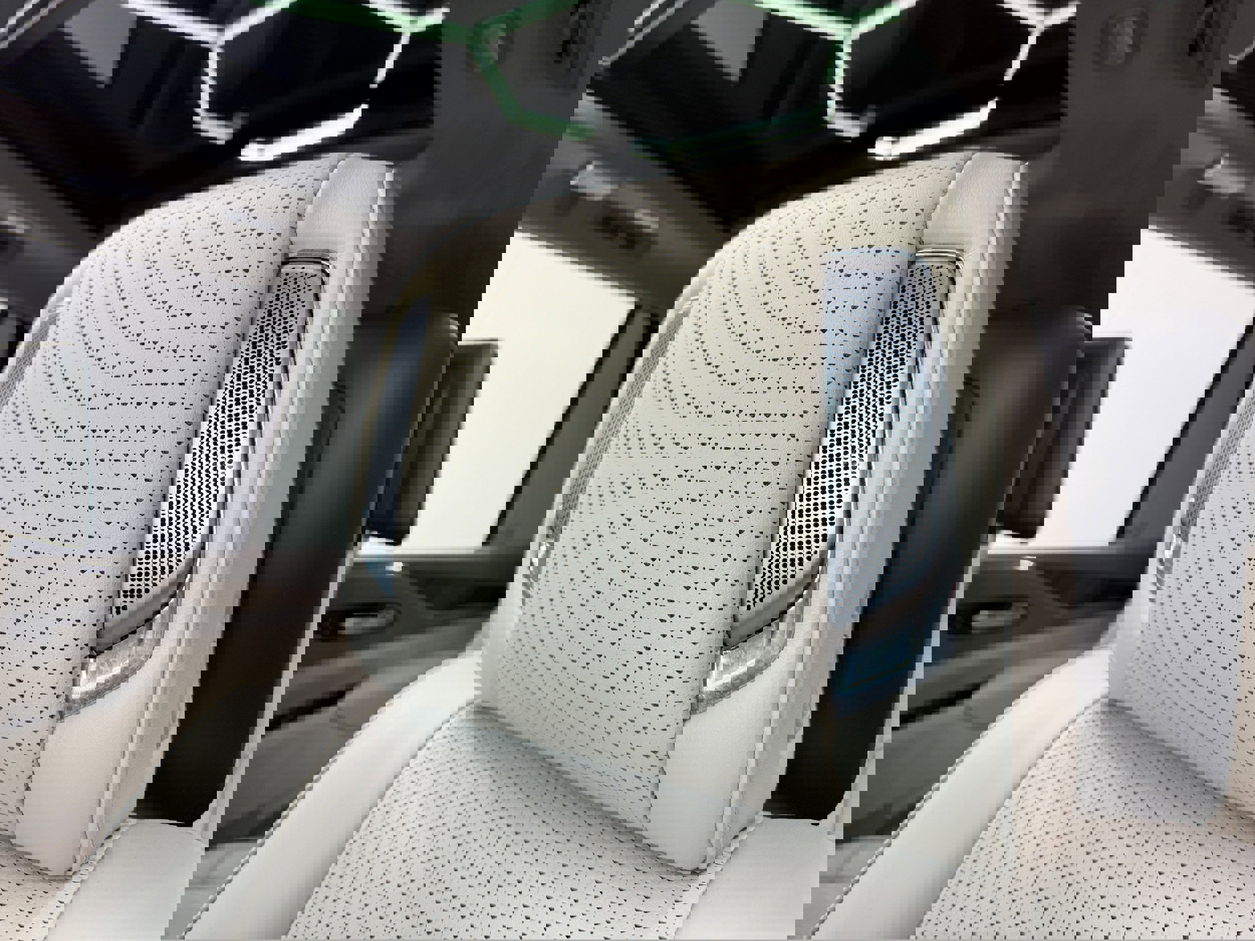 Used 2023 Cadillac Escalade Premium Luxury Platinum AWD/4WD image 22