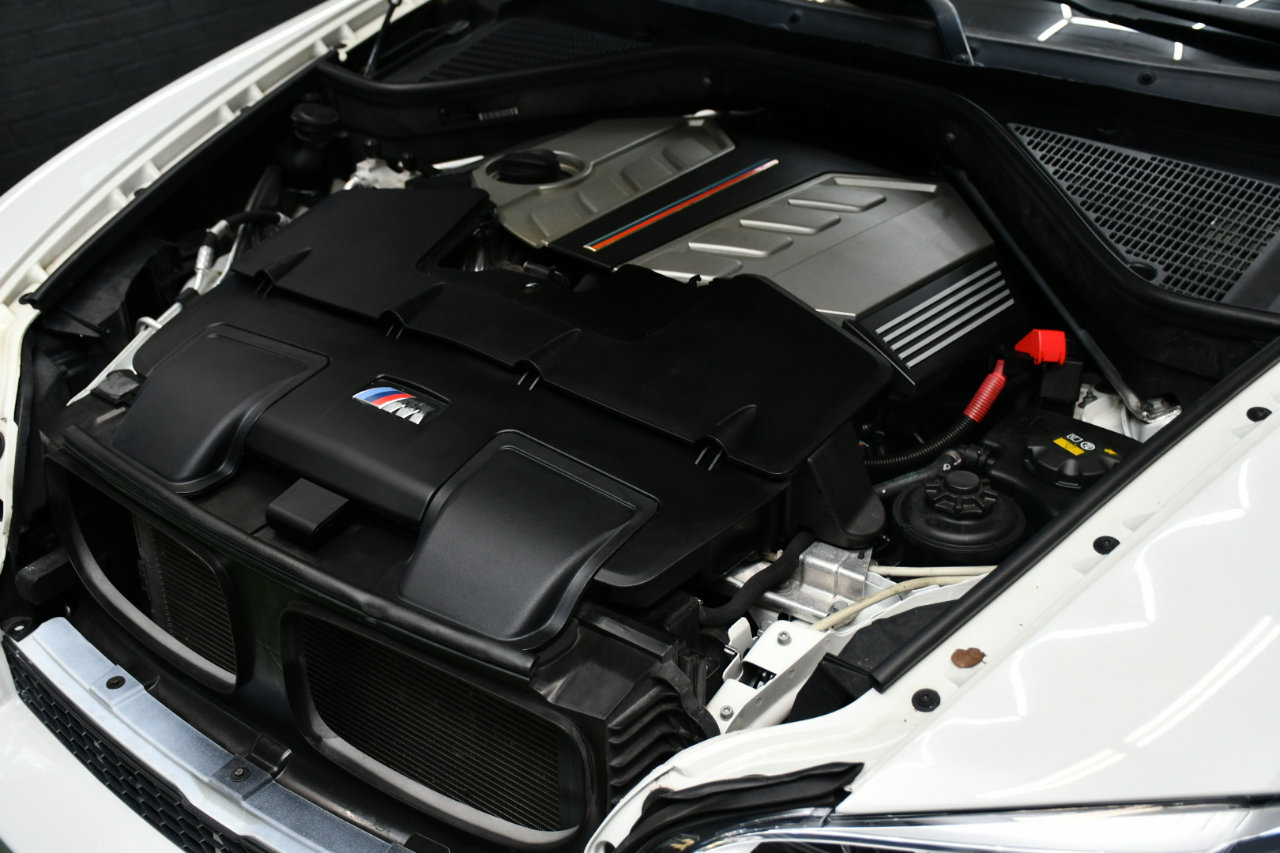 Used 2014 BMW X6 M image 15