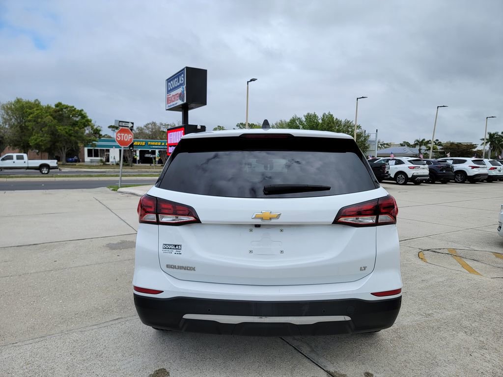 Used 2024 Chevrolet Equinox LT FWD image 4