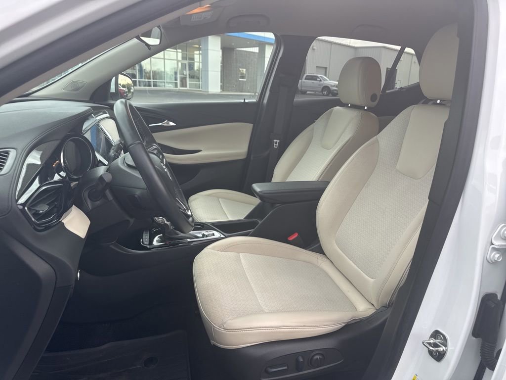 Used 2023 Buick Encore GX Select AWD/4WD image 24
