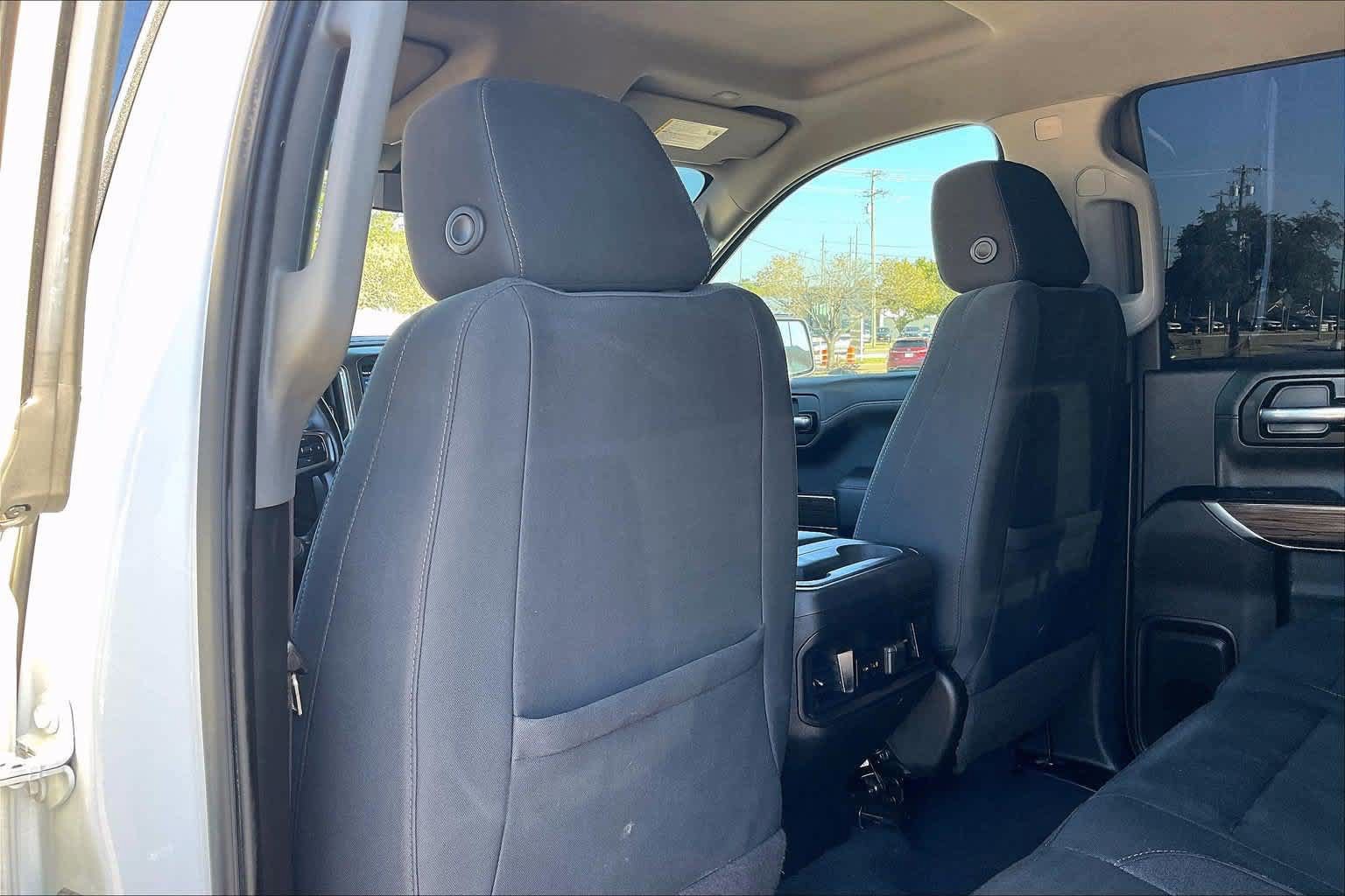 Used 2021 Chevrolet Silverado 1500 LT Trail Boss w/ Bed Protection Package AWD/4WD image 11