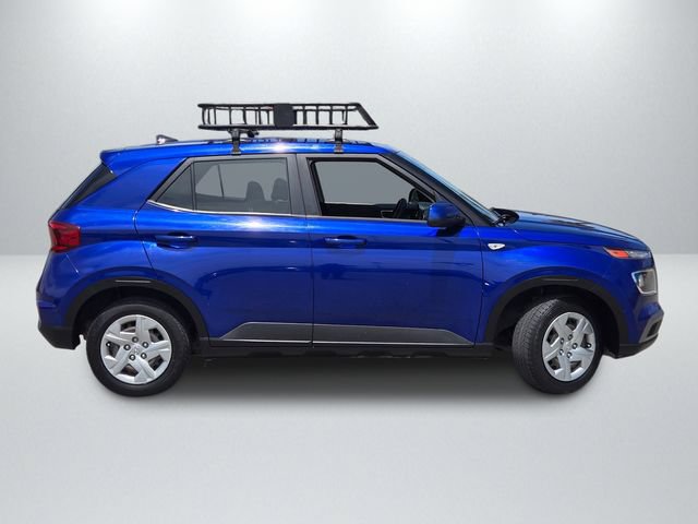 Used 2020 Hyundai Venue SE FWD image 3