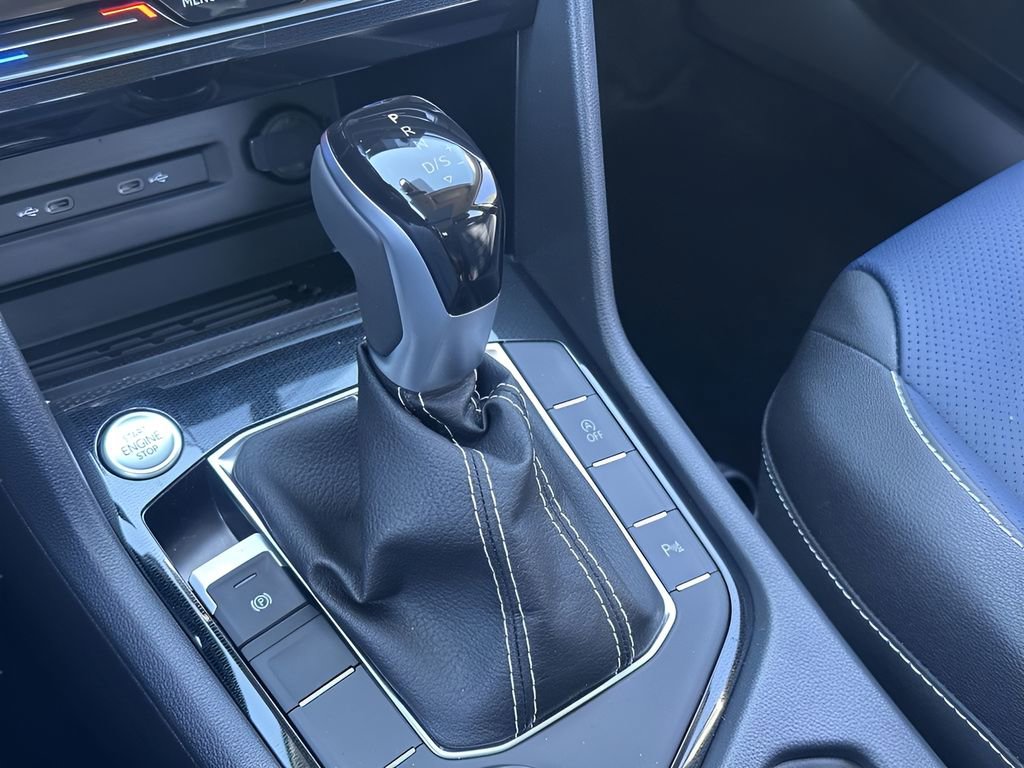 New 2026 Volkswagen Taos SEL image 20