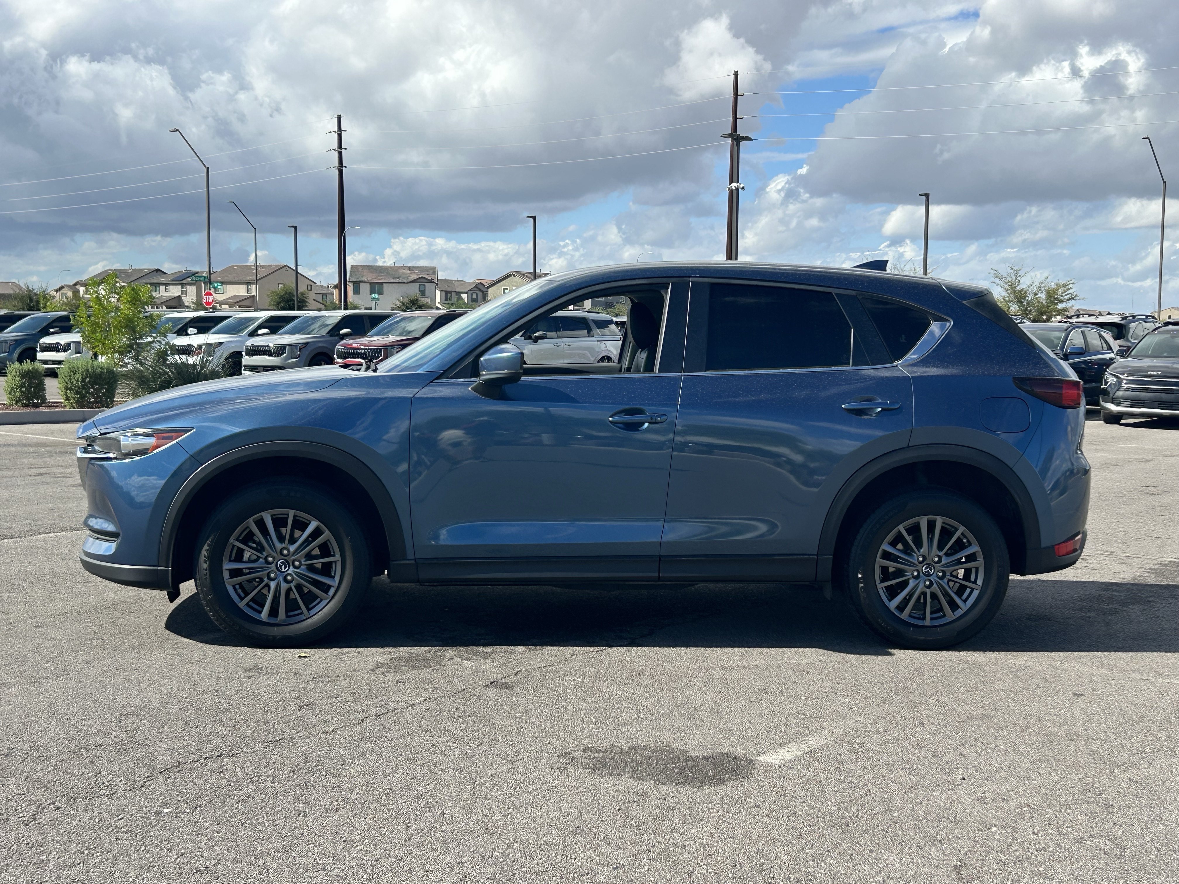 Used 2017 MAZDA CX-5 Touring w/ Preferred Equipment Package AWD/4WD image 2
