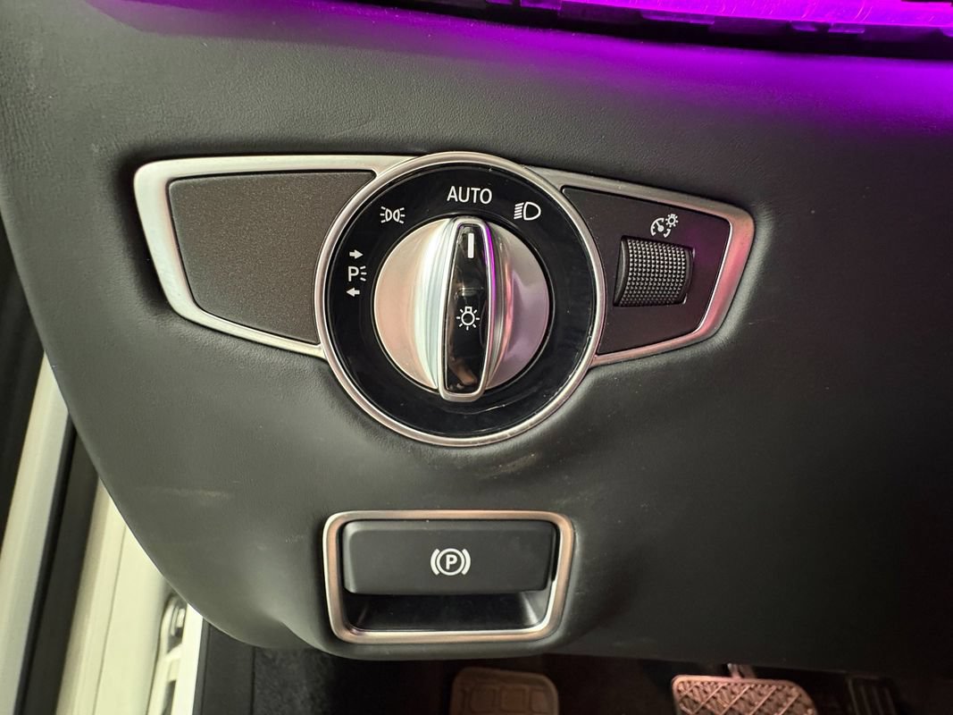 Used 2019 Mercedes-Benz S 560 4MATIC Sedan image 35