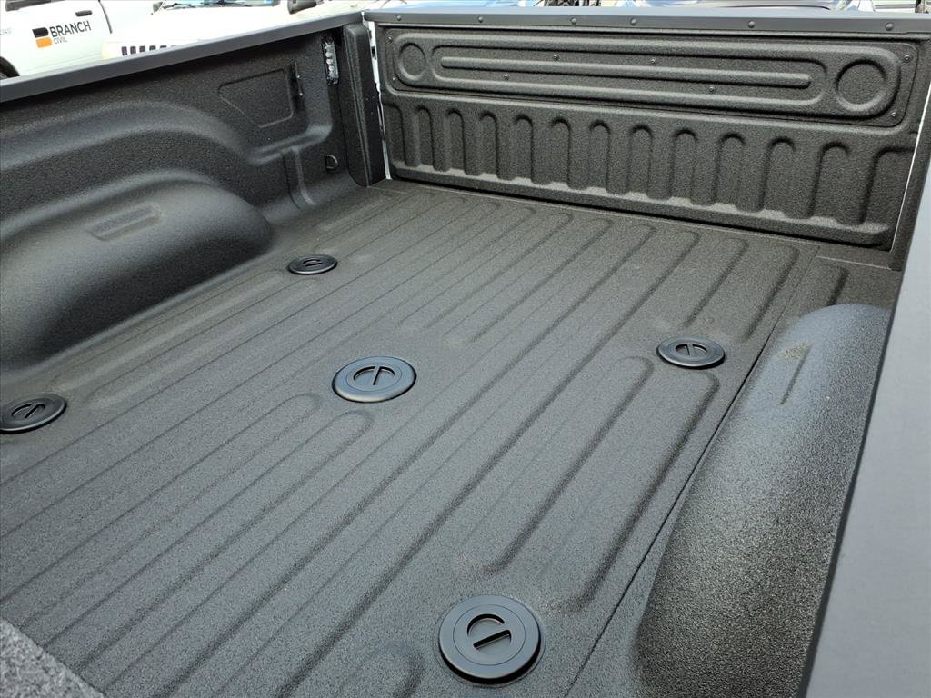 New 2026 RAM 2500 Laramie AWD/4WD image 11