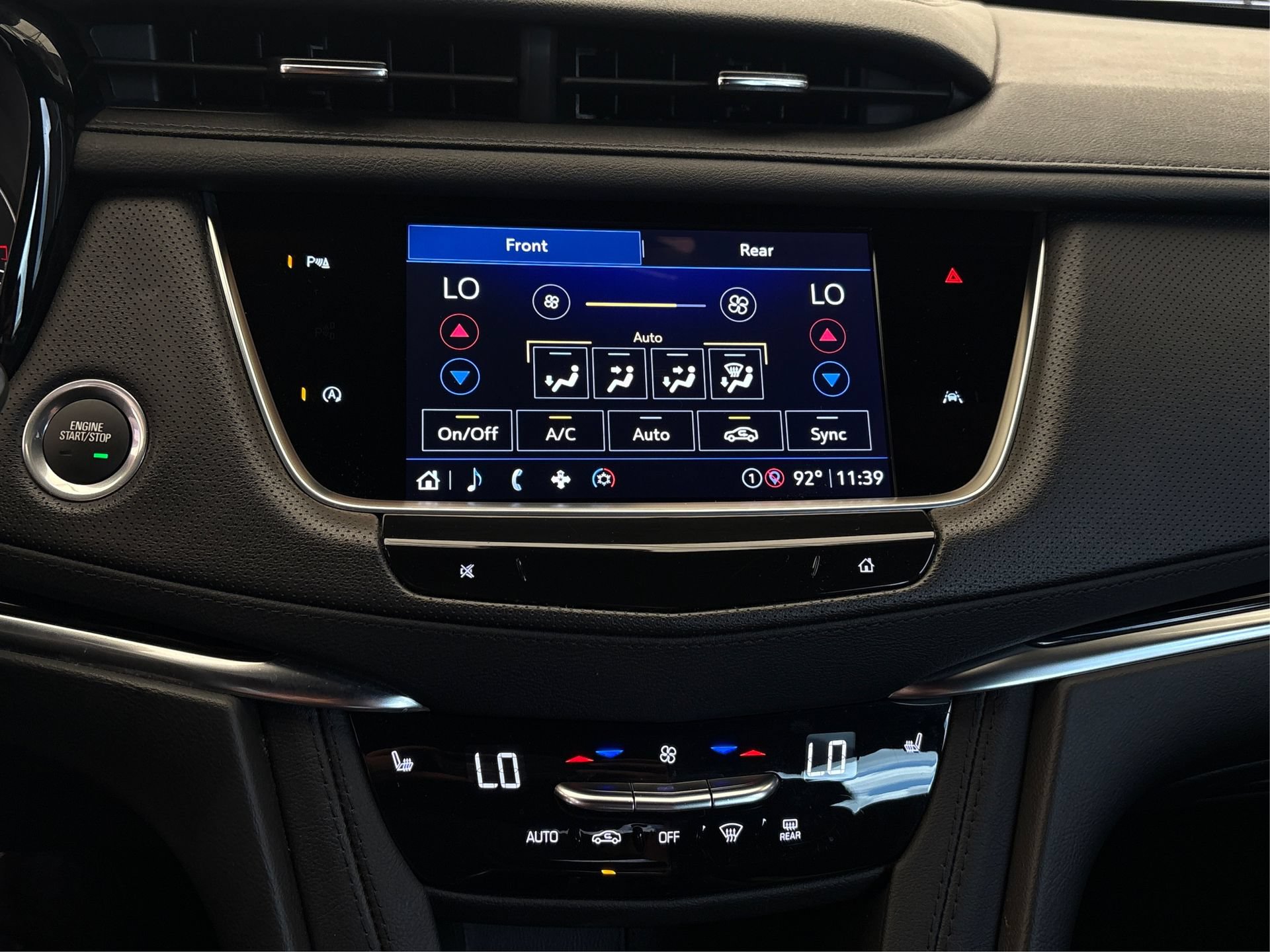 Certified 2024 Cadillac XT6 Luxury FWD image 27