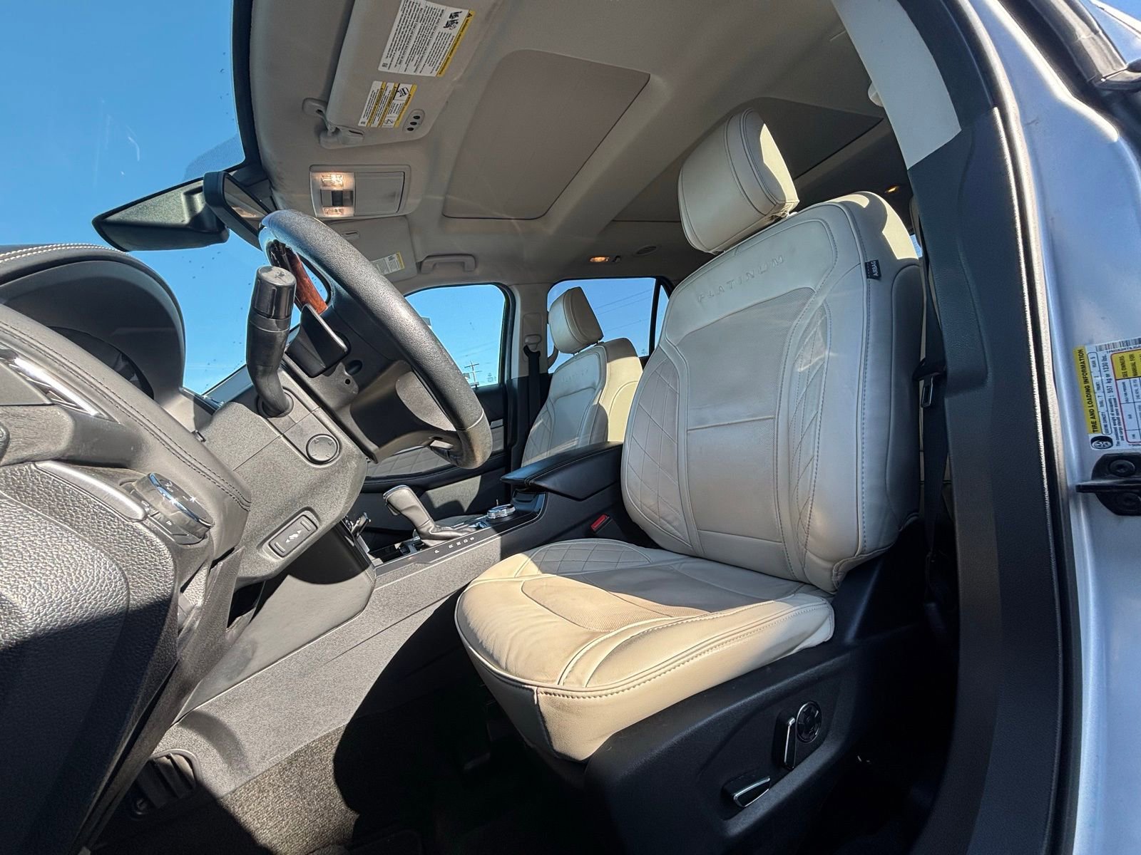 Used 2018 Ford Explorer Platinum AWD/4WD image 10