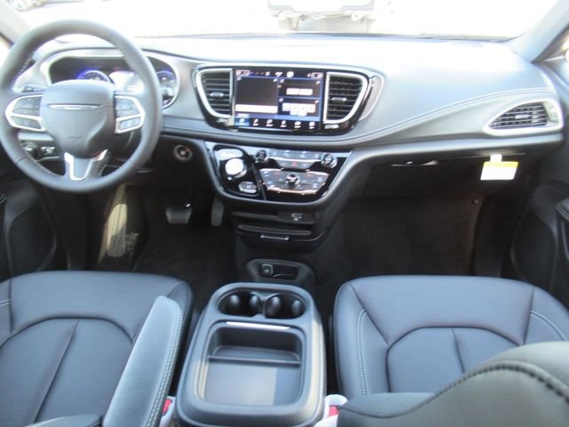 New 2027 Chrysler Pacifica Select FWD image 11