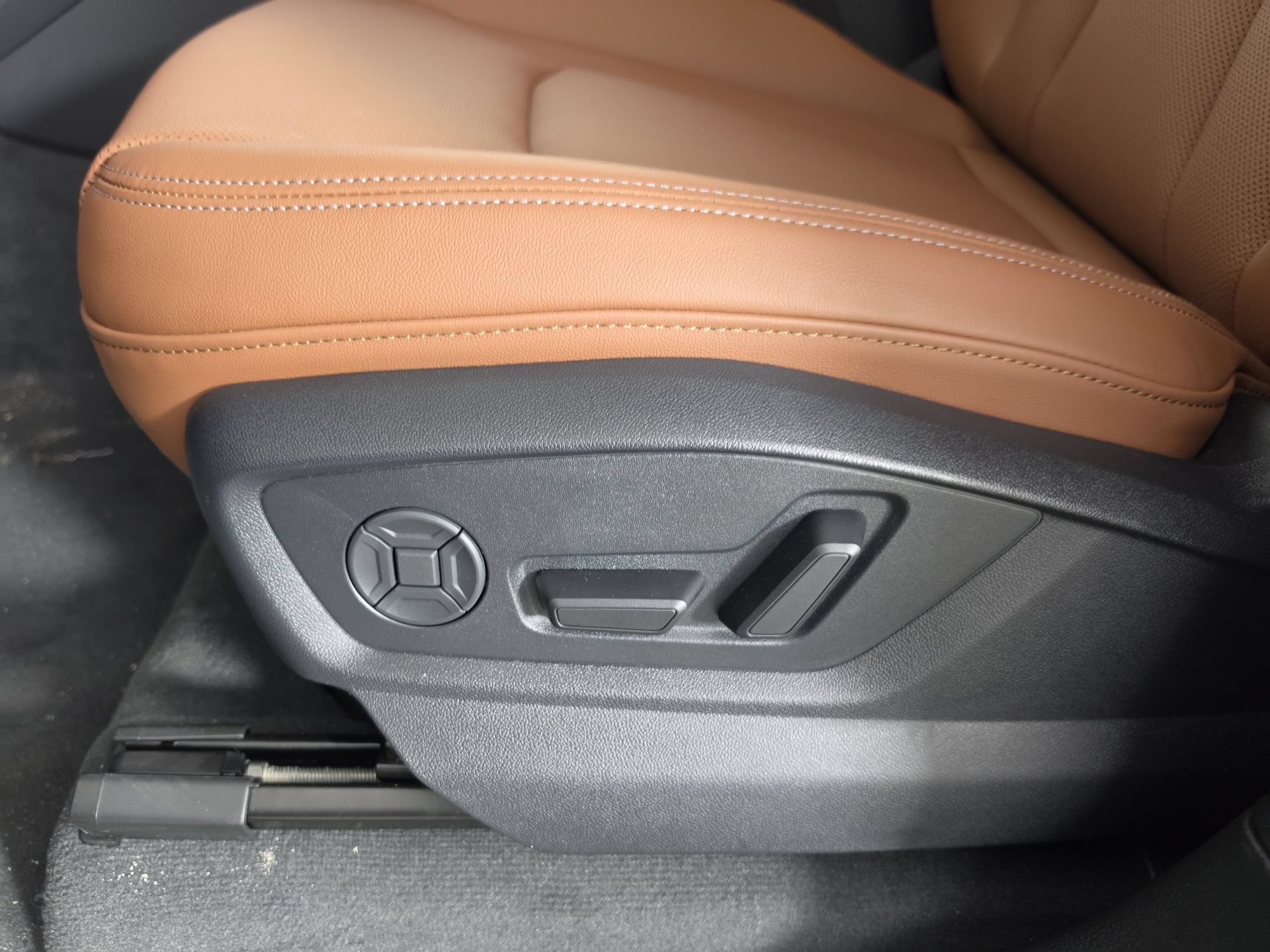 New 2026 Audi Q8 Premium Plus AWD/4WD image 17