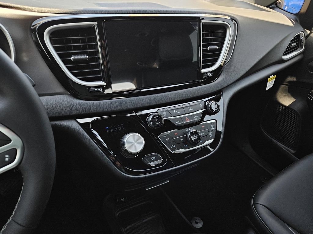 New 2026 Chrysler Voyager LX FWD image 16
