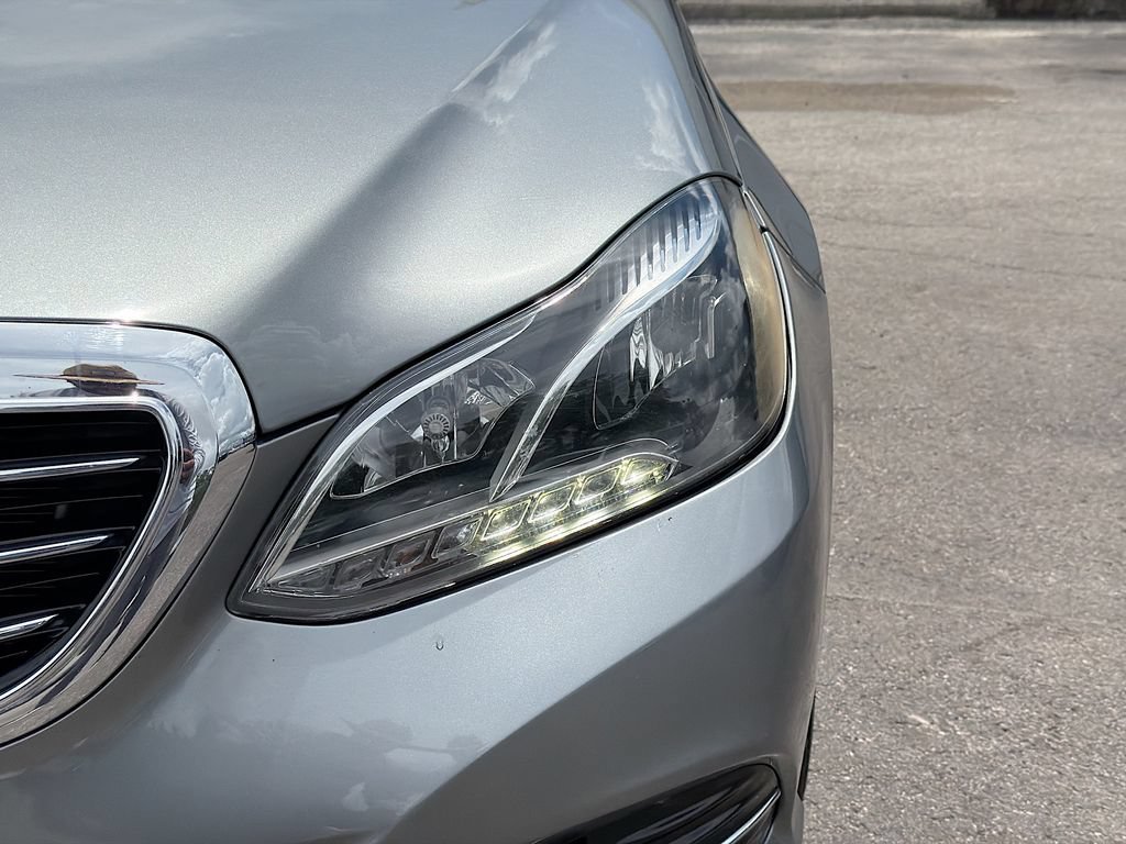 Used 2014 Mercedes-Benz E 350 4MATIC Sedan w/ Premium 1 Package image 9