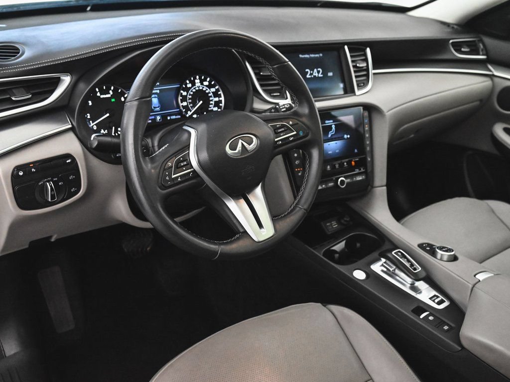 Used 2023 INFINITI QX50 Luxe AWD/4WD image 12