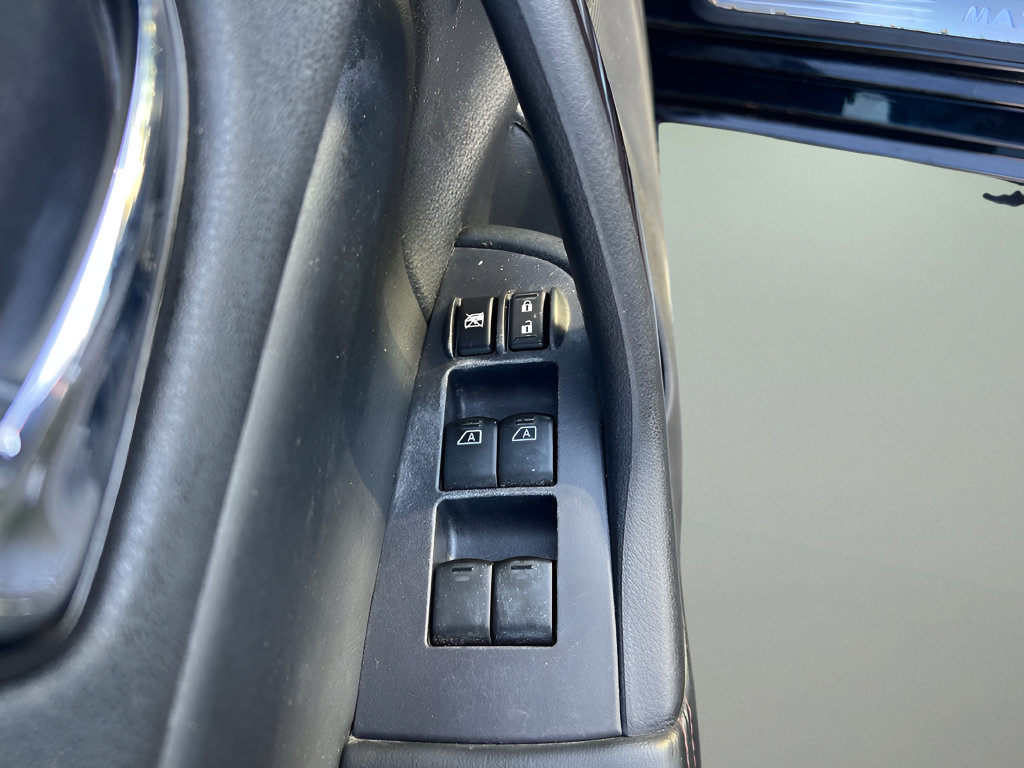 Used 2012 Nissan Maxima 3.5 SV w/ Premium Pkg FWD image 13