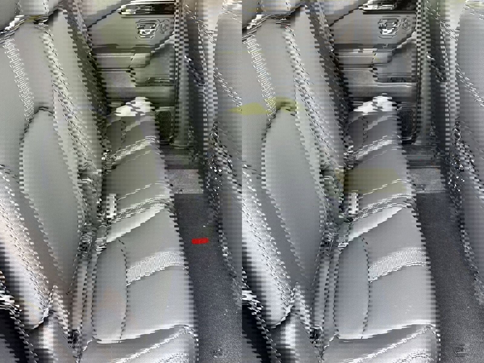 New 2025 Honda Pilot EX-L image 6