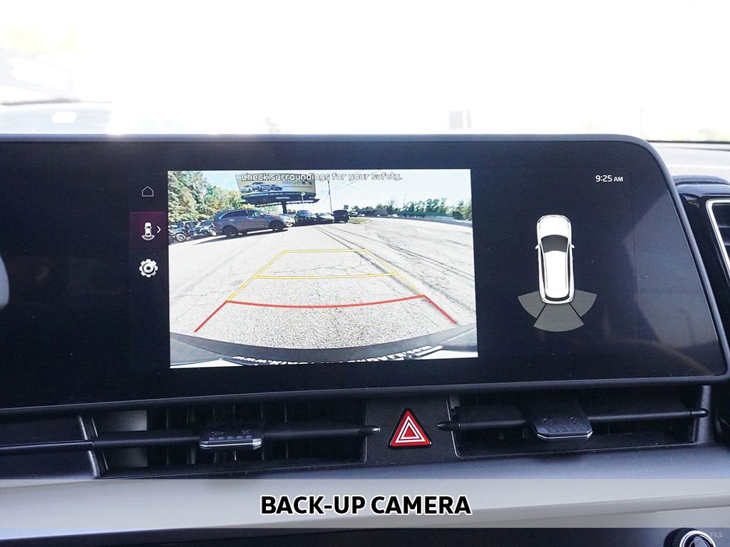Used 2023 Kia Sportage EX FWD image 6