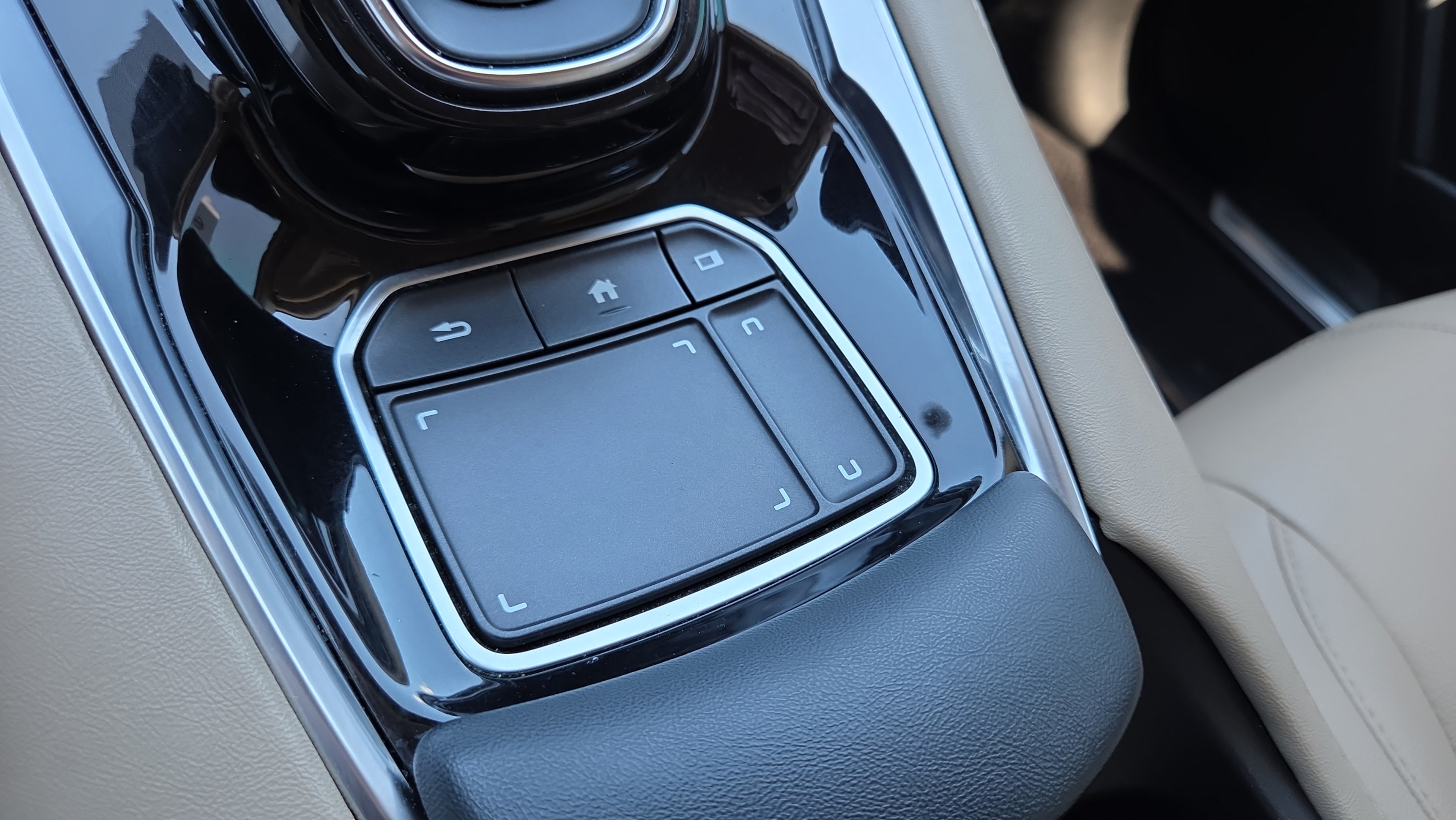 Used 2019 Acura RDX FWD image 33