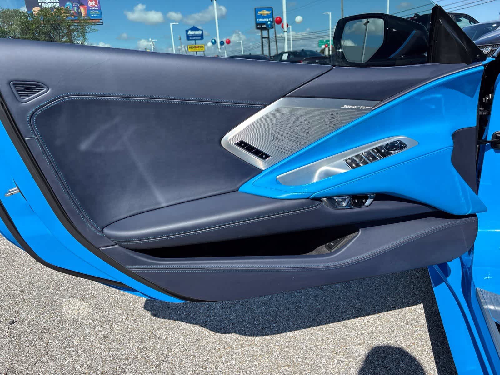Used 2023 Chevrolet Corvette Stingray Premium Conv w/ Z51 Performance Package RWD image 10
