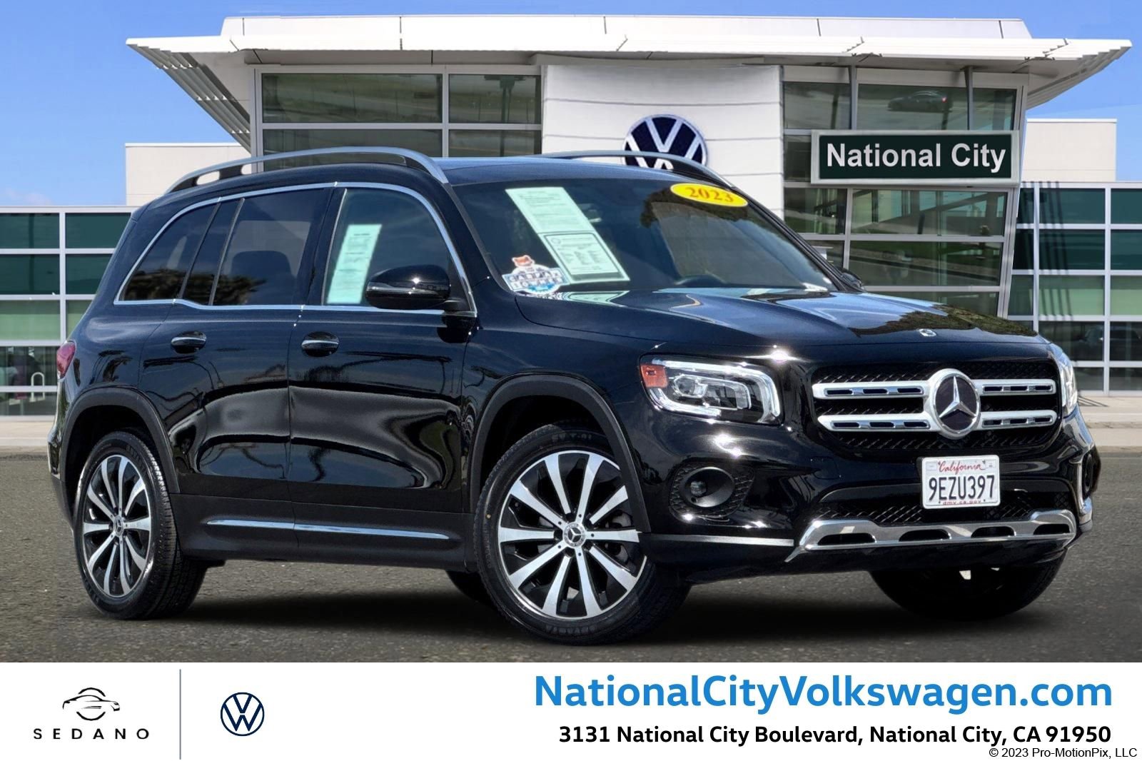 Used 2023 Mercedes-Benz GLB 250 image 1