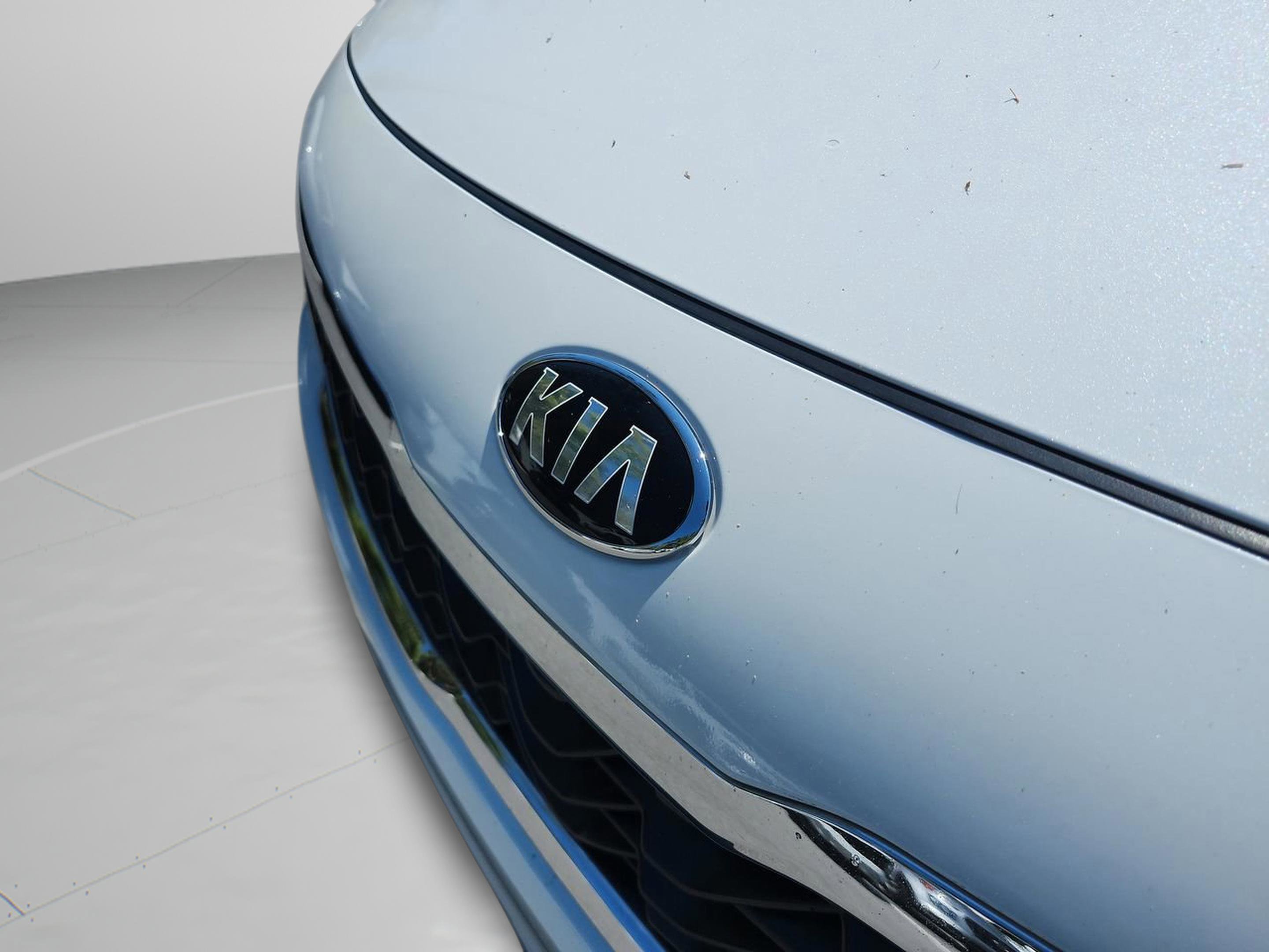 Used 2019 Kia Optima LX image 21