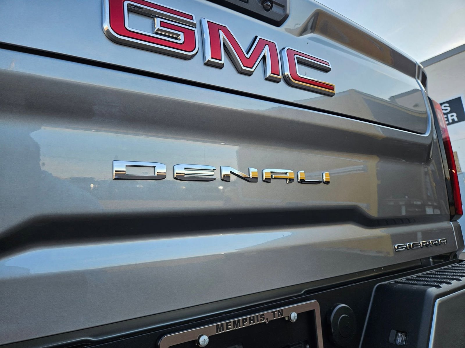 New 2026 GMC Sierra 2500 Denali w/ Denali Reserve Package AWD/4WD image 32