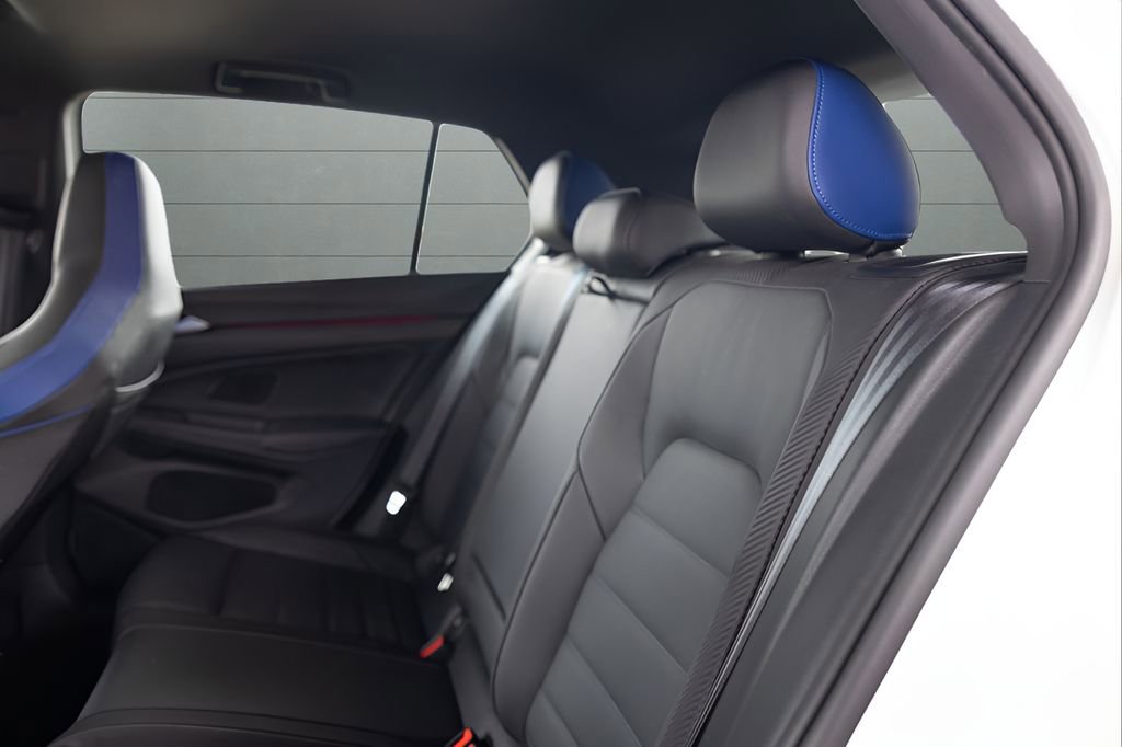 Used 2024 Volkswagen Golf R AWD/4WD image 58