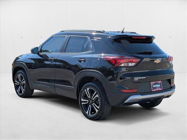 New 2025 Chevrolet TrailBlazer LT w/ LT Cold Weather Package AWD/4WD image 8