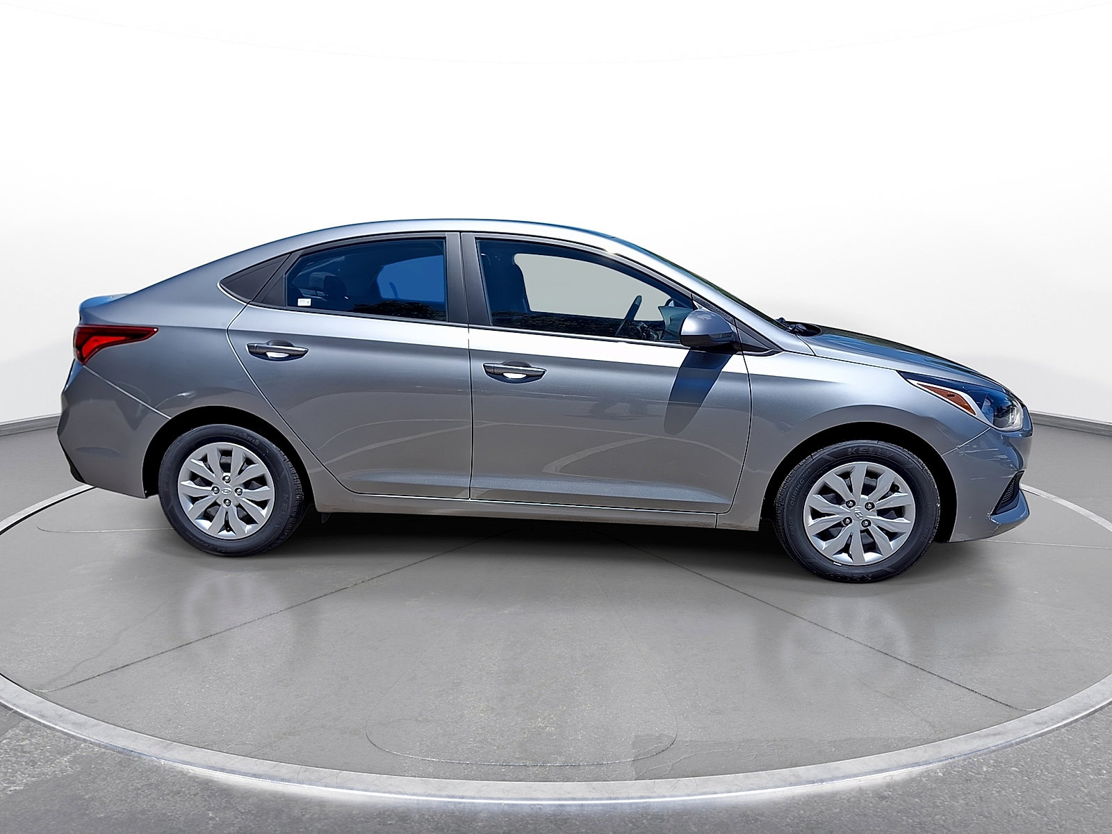 Used 2022 Hyundai Accent SE FWD image 9