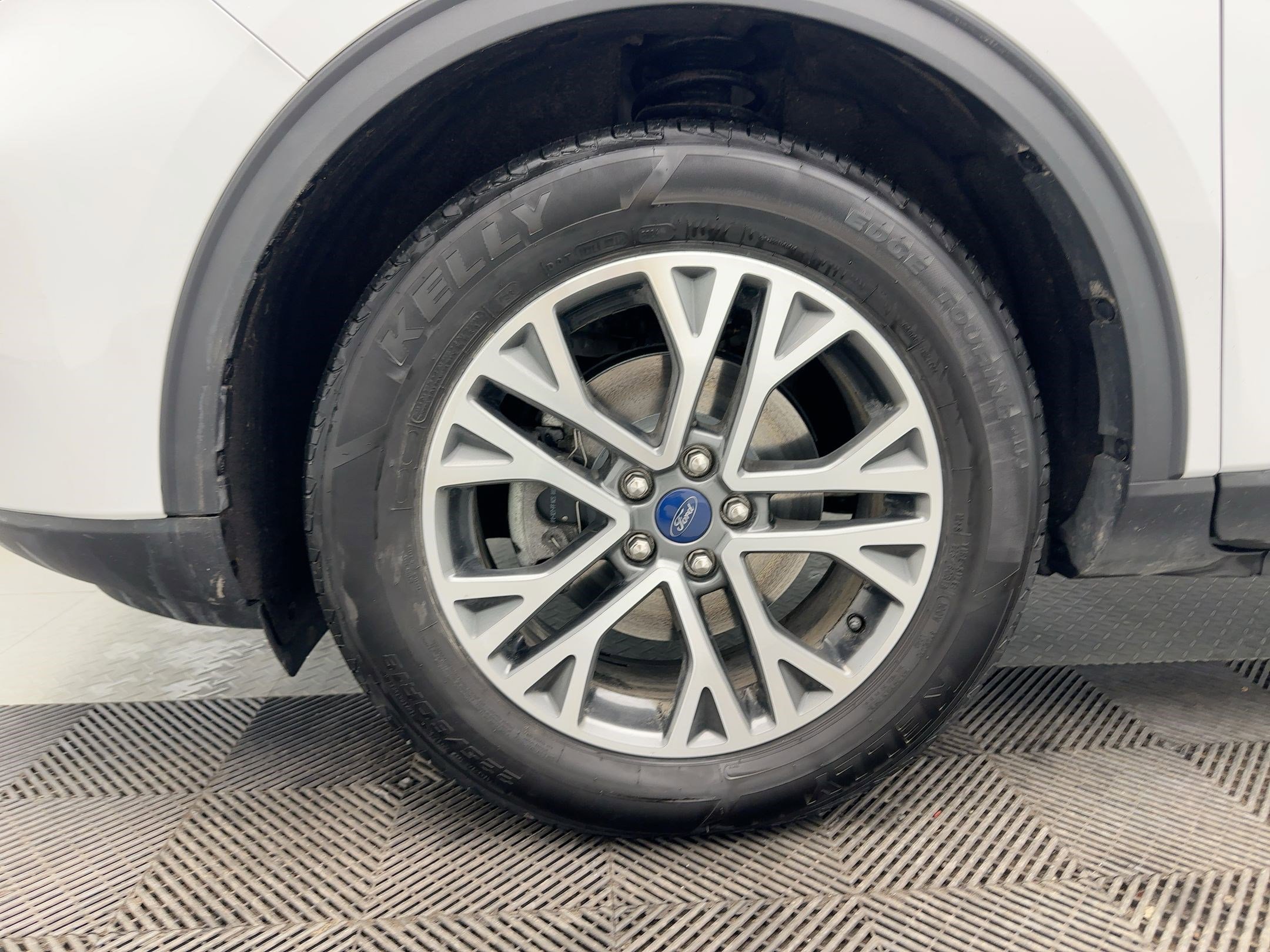 Used 2021 Ford Escape SEL w/ Technology Package image 11