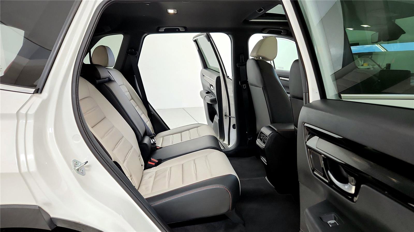 Used 2023 Honda CR-V Sport Touring image 18