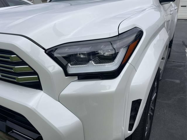 Used 2025 Toyota 4Runner Limited AWD/4WD image 6