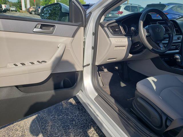 Used 2018 Hyundai Sonata SE FWD image 10
