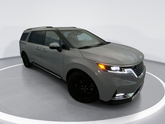 Used 2024 Kia Carnival SX FWD image 1
