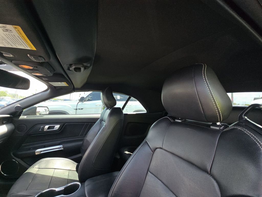 Used 2020 Ford Mustang Premium image 10