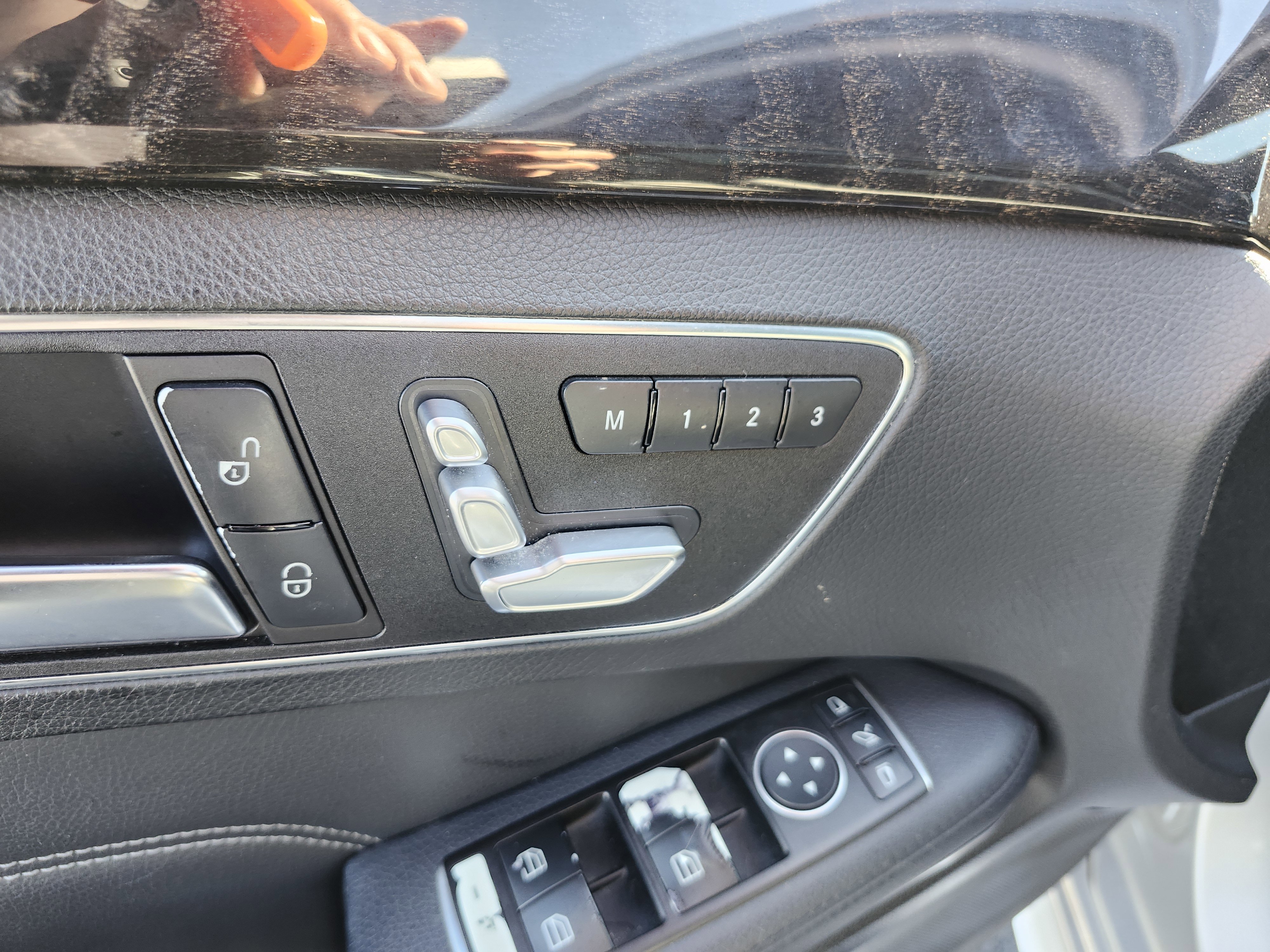 Used 2016 Mercedes-Benz E 350 Sedan image 26