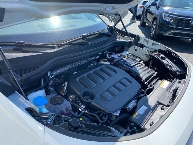 New 2025 Volkswagen Tiguan SE image 66