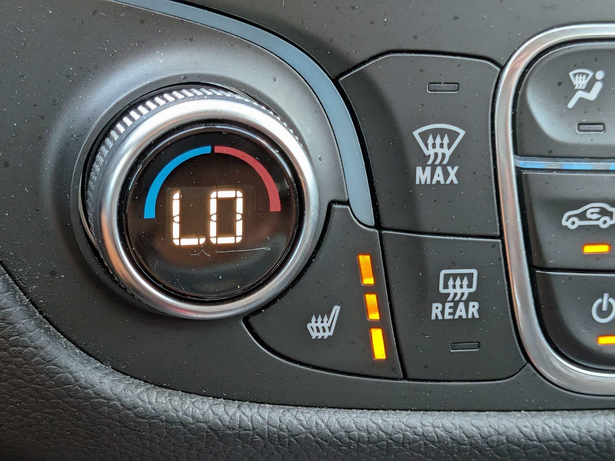 Used 2019 Chevrolet Equinox LT FWD image 28
