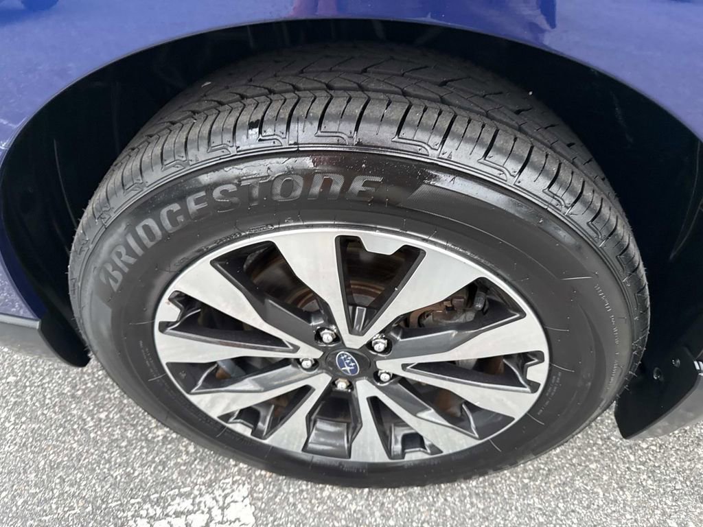 Used 2016 Subaru Outback 3.6R Limited image 12