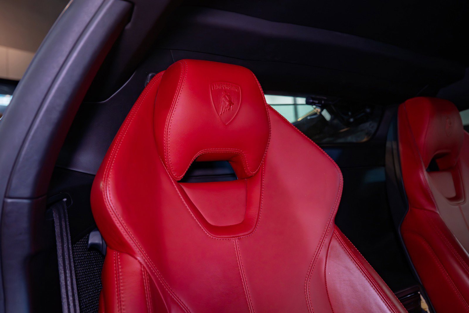 Used 2015 Lamborghini Huracan LP 610-4 image 12