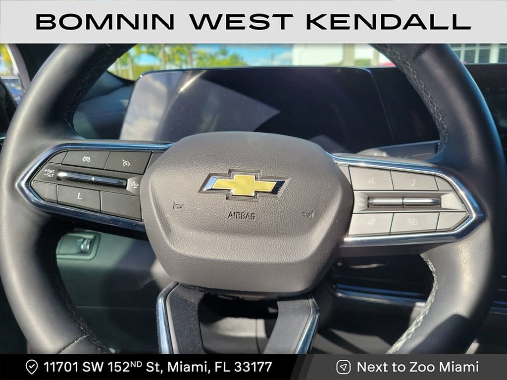 Used 2025 Chevrolet Equinox LT w/ Safety and Technology Package image 12