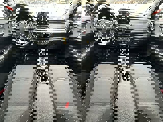 Used 2023 Kia Forte LXS image 18