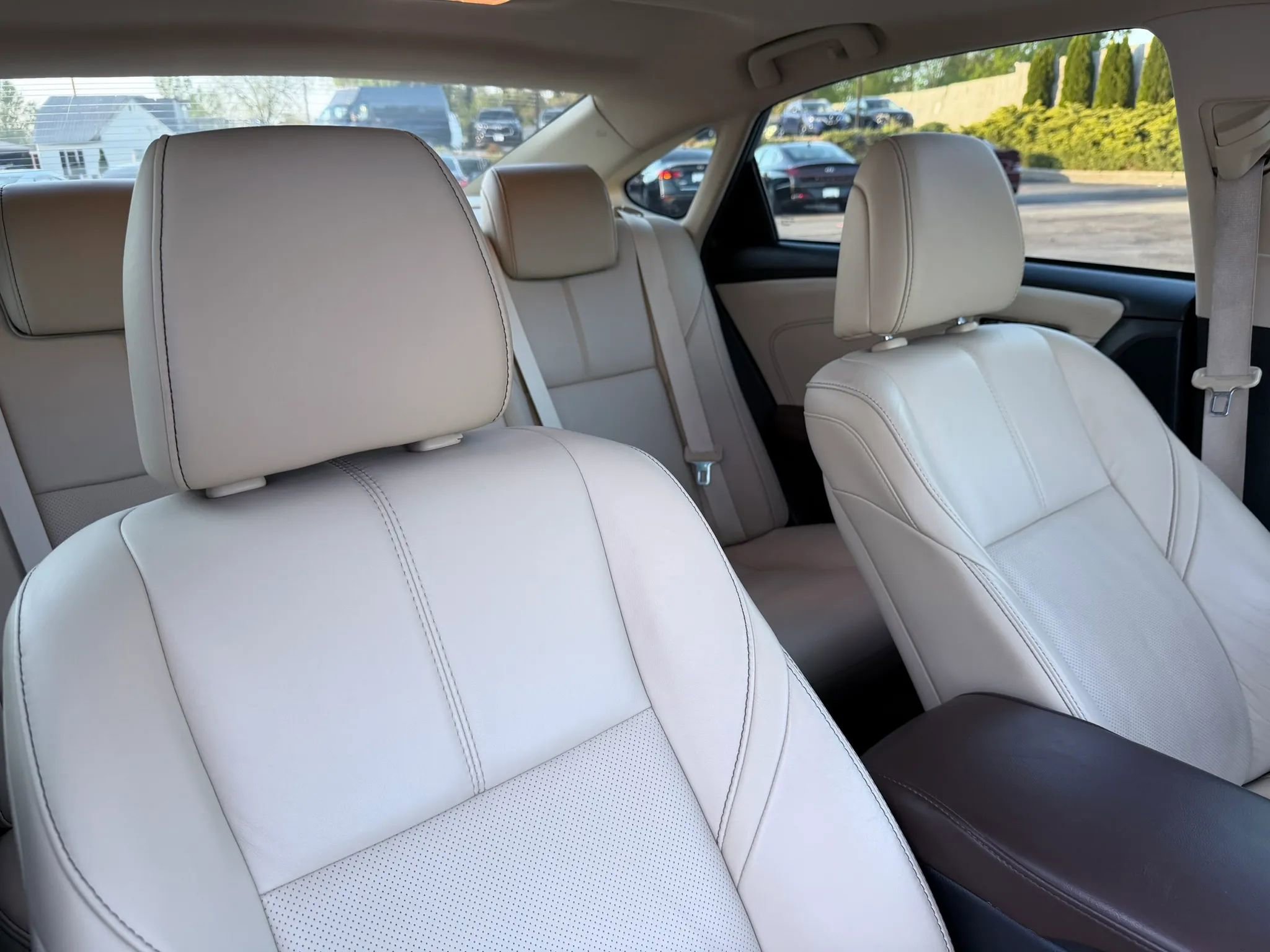 Used 2017 Toyota Avalon Limited FWD image 25