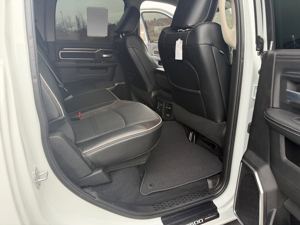 Used 2024 RAM 2500 Laramie image 27