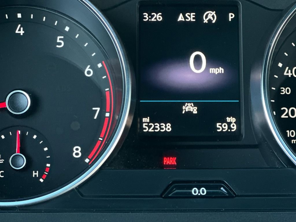 Used 2021 Volkswagen Tiguan SE R-Line image 28