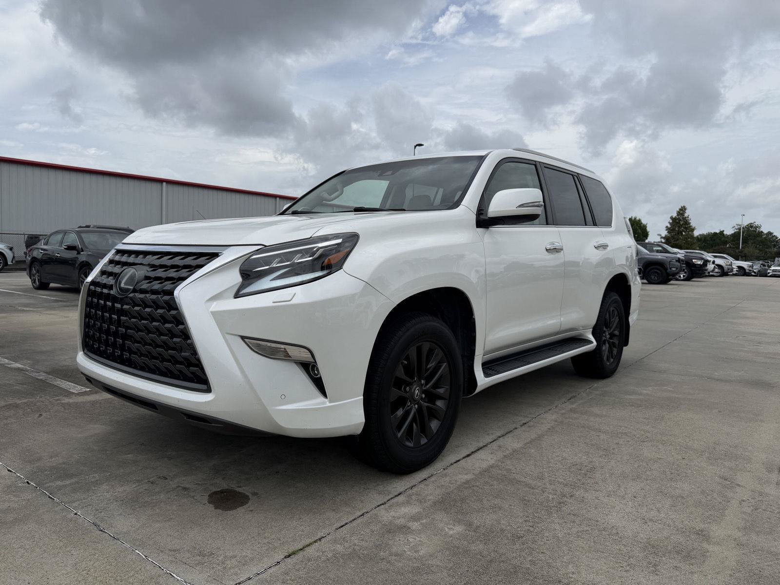Used 2020 Lexus GX 460 Premium w/ Premium Package AWD/4WD image 3
