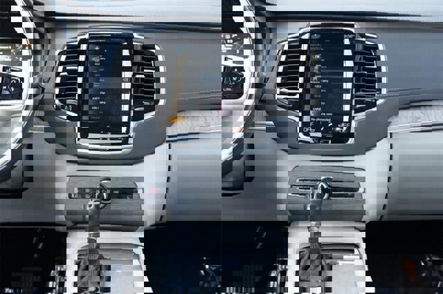 Used 2021 Volvo XC90 T6 Inscription w/ Advanced Package image 29