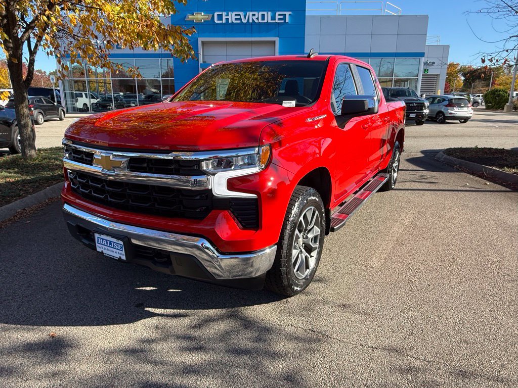 Used 2023 Chevrolet Silverado 1500 LT AWD/4WD image 9