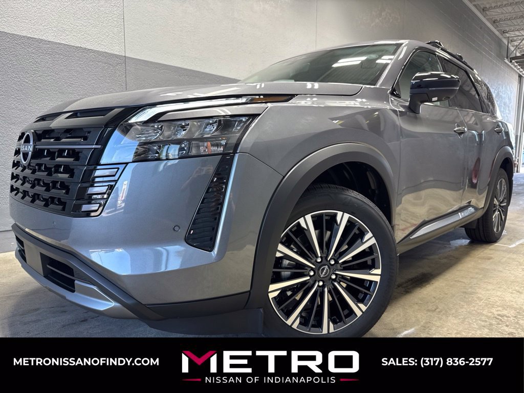 New 2026 Nissan Pathfinder Platinum w/ Accent Package AWD/4WD image 1