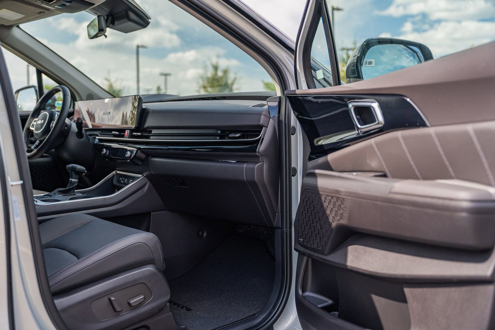 New 2026 Kia Carnival SX Prestige image 7